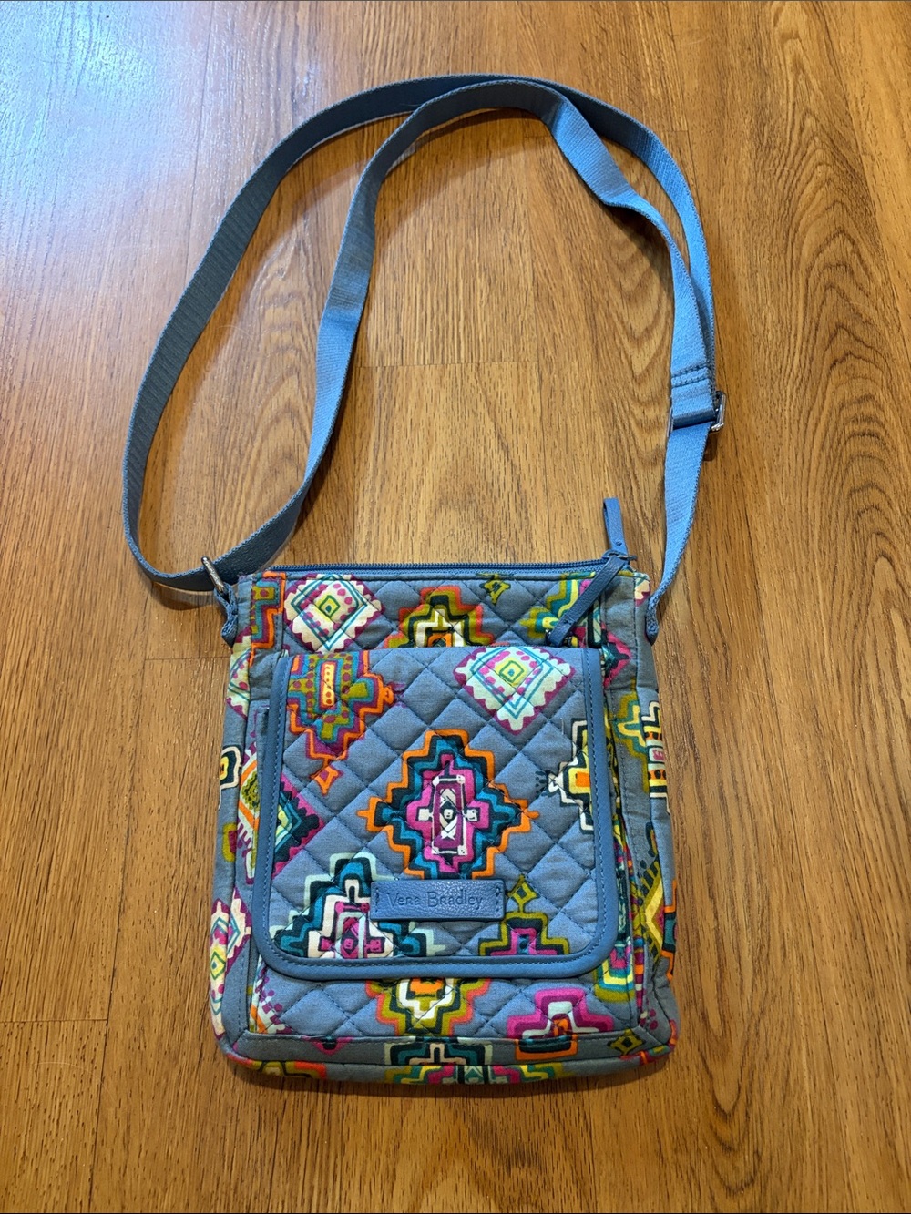 Vera Bradley Crossbody Painted Medallion Retired Pattern.